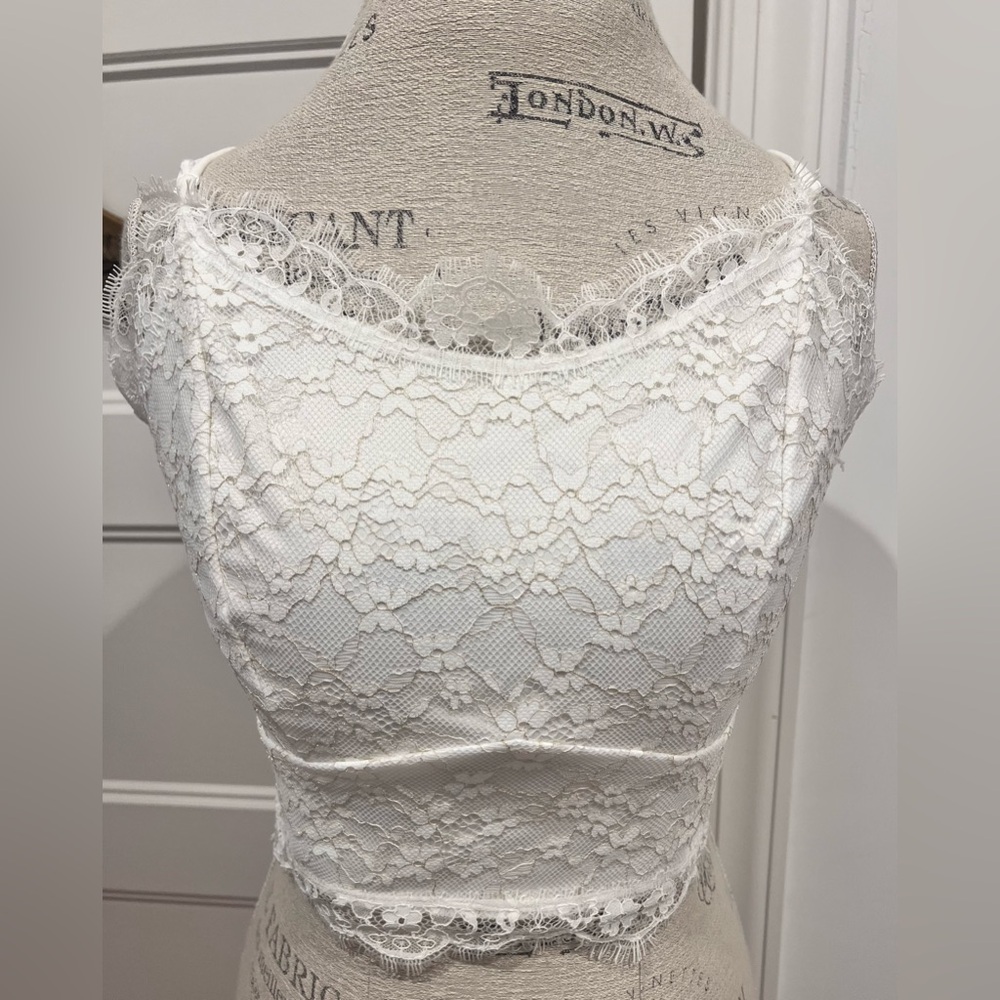 Cream Buckle bralette, lace overlay back & front, back tie, sz XL